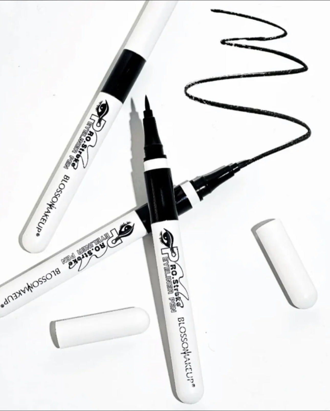 Crayon eye liner noir - Blossom Makeup